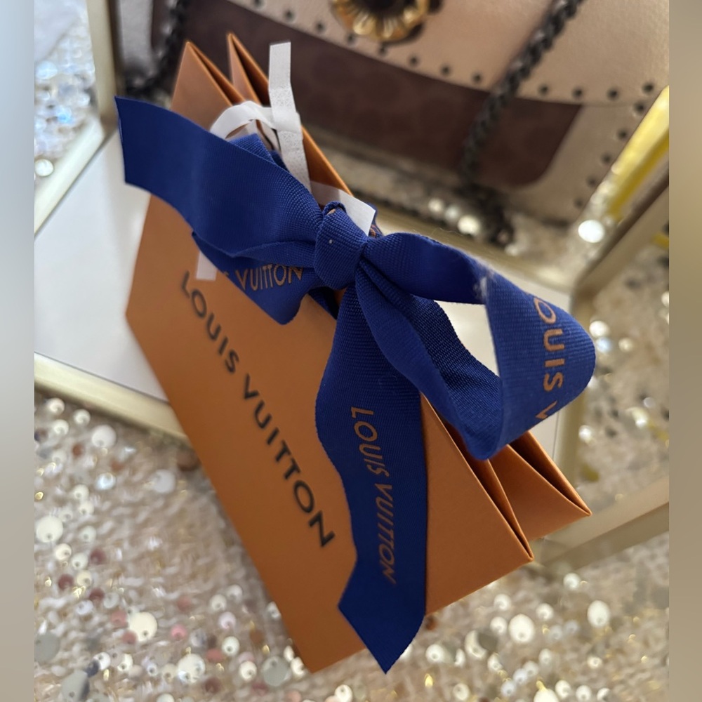 Louis Vuitton EMPTY Small Orange Gift Bag with Blue Ribbon - Picture 6 of 6